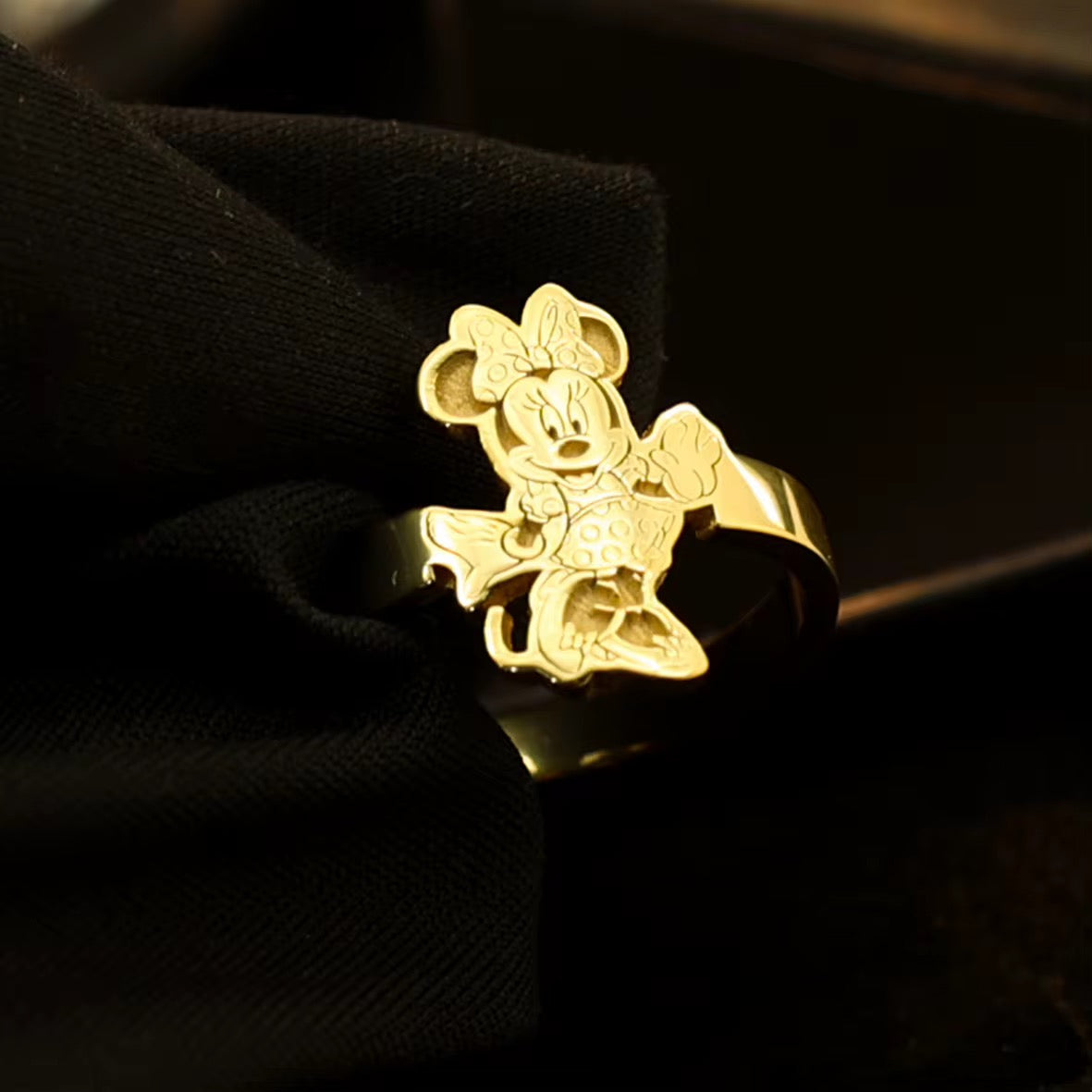 Minnie Mouse Ring