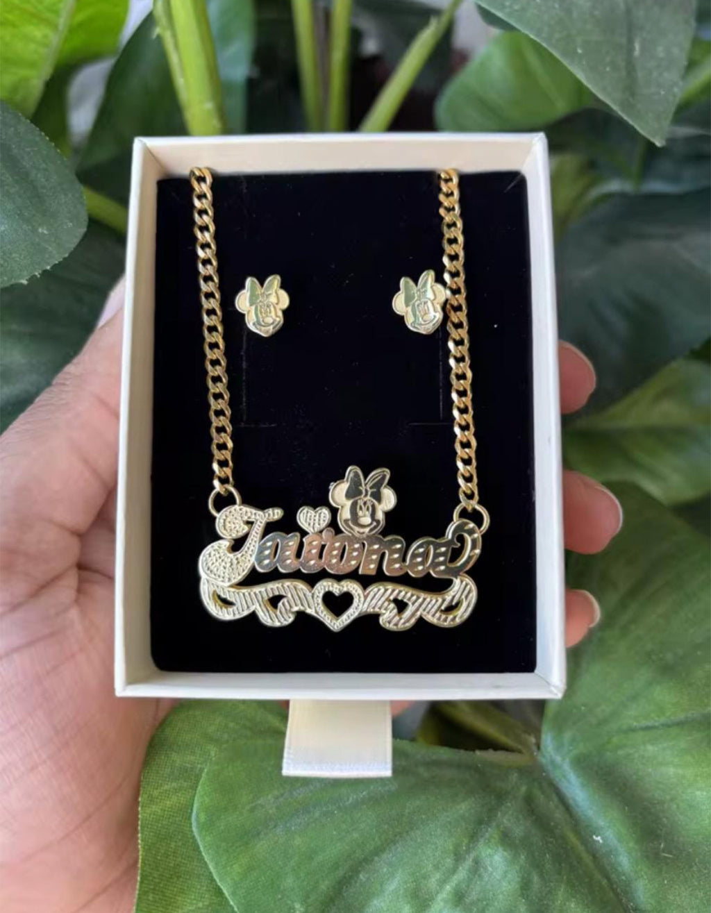 Minnie Mouse Jewelry Set